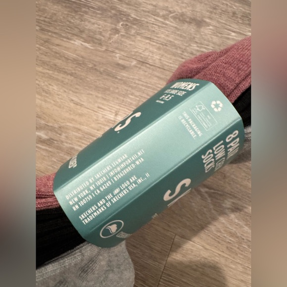 NWT - Sketchers socks for women size 6-9.5. 8 pairs! - Picture 6 of 6